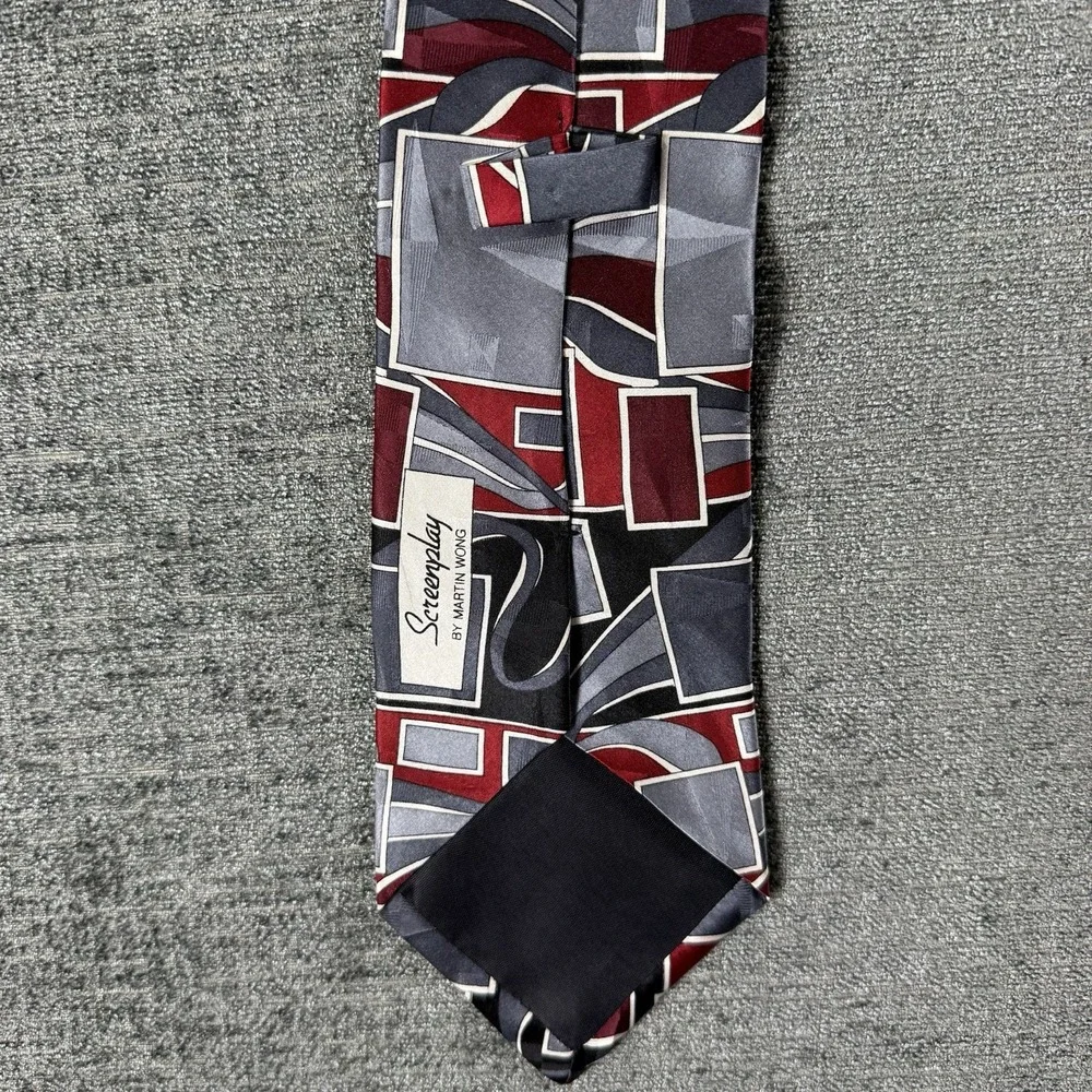 Screenplay by Martin‎ Wong Necktie Silk Red Gray Black Retro Made USA 57